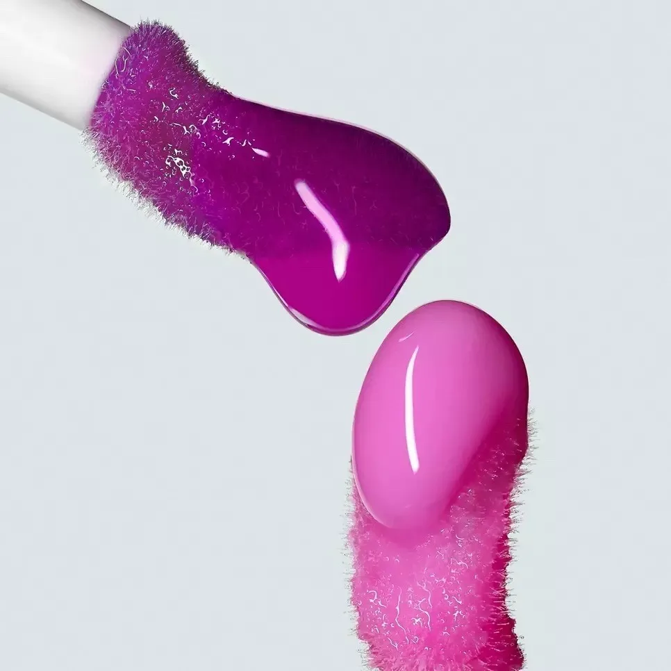 r.e.m. beauty Essential Drip Glossy Balm