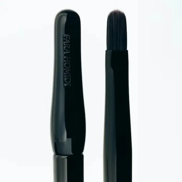 Fara Homidi Lip Brush