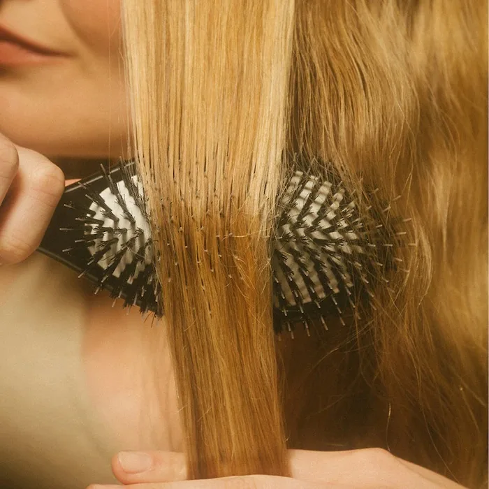 Crown Affair The Dual-Bristle Boar Hair Brush No. 001 for All Hair Textures